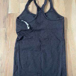 Luluemon tank with built in bra
